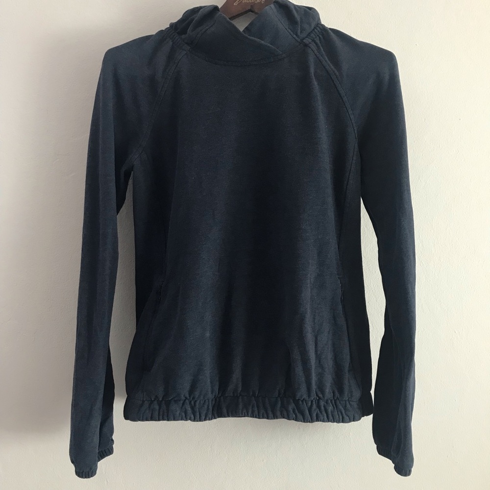 LULULEMON ATHLETICA After All Pullover Dark navy blue size 4 ruffle neck